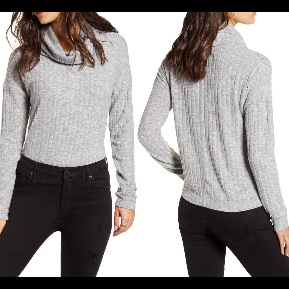 Ribbed Turtleneck Top